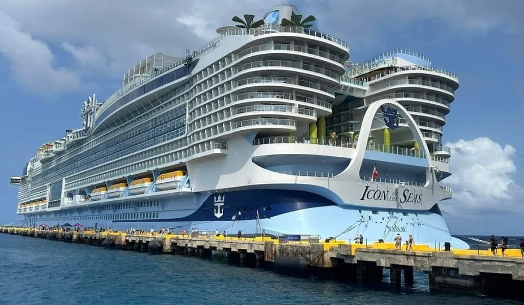 Top 10 Biggest Cruise Ships in The World