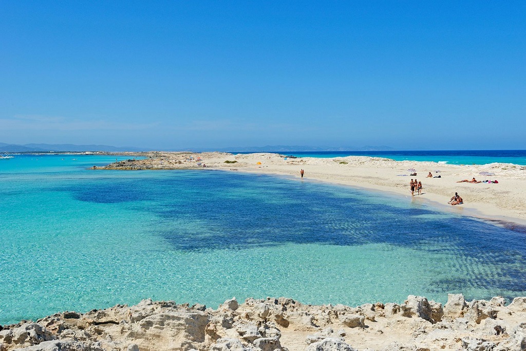 Playa de Ses Illetes, Spain
Clearest Water Beaches