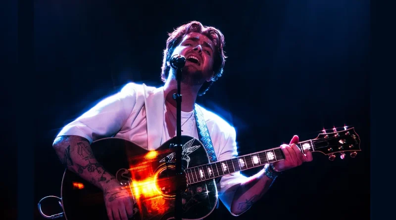 Alex Warren Biography