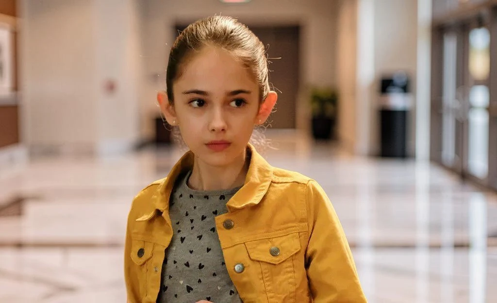 Julia Butters in American Housewife