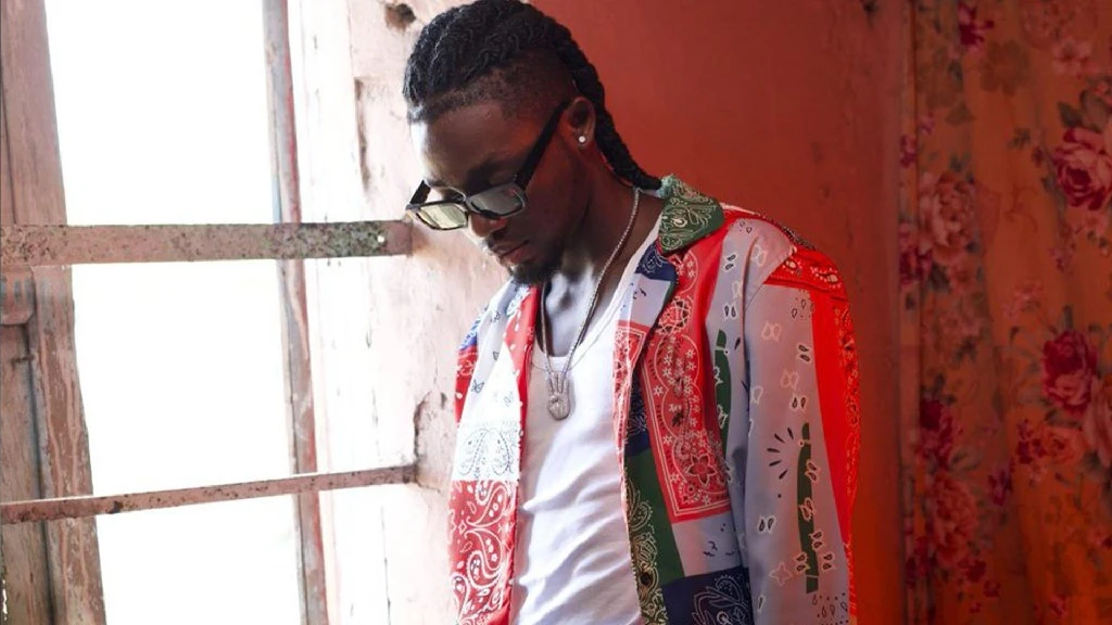 Early Life and Musical Beginnings