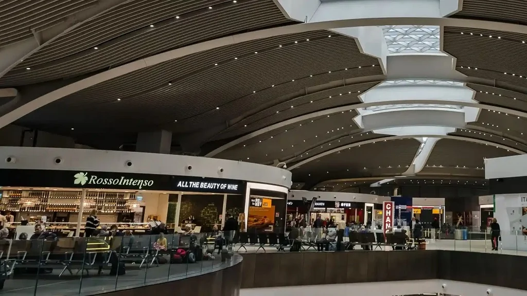 Top 10 Best Airports in the World in 2026